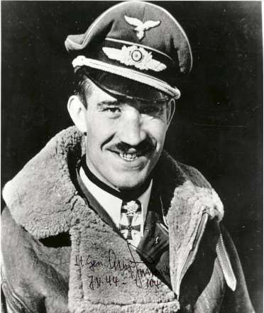 小胡子将军优秀的德国空军指挥官加兰德